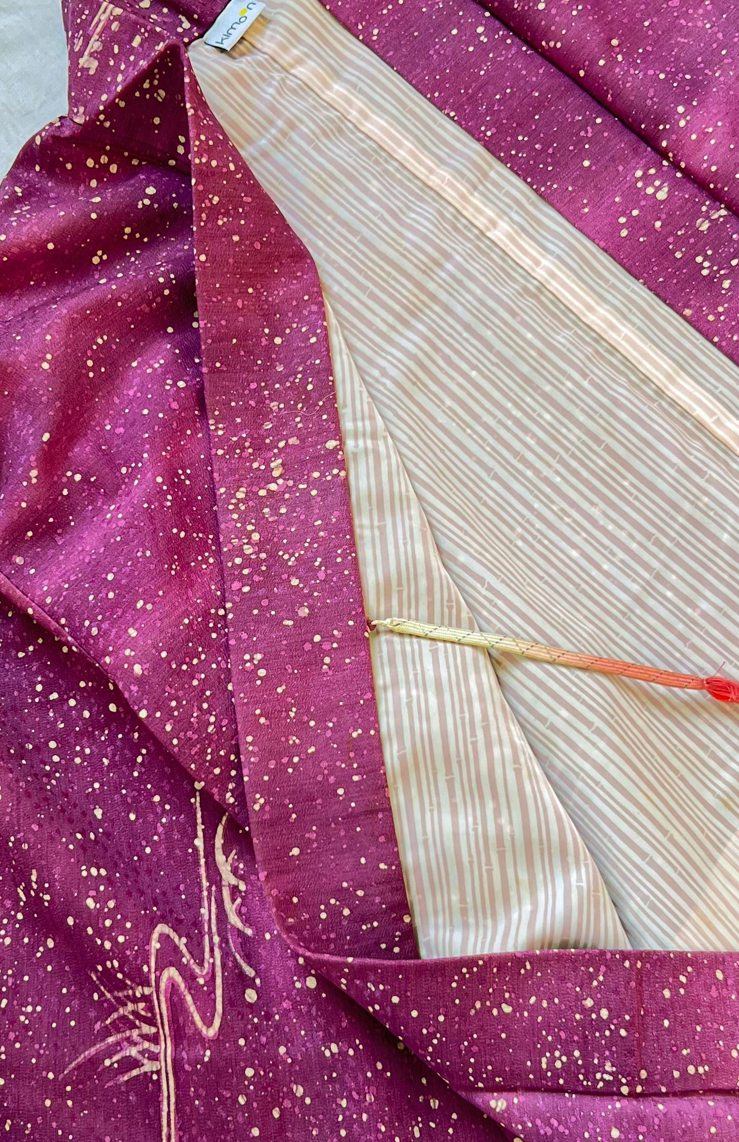 dettaglio tessuto haori vintage giapponese color viola