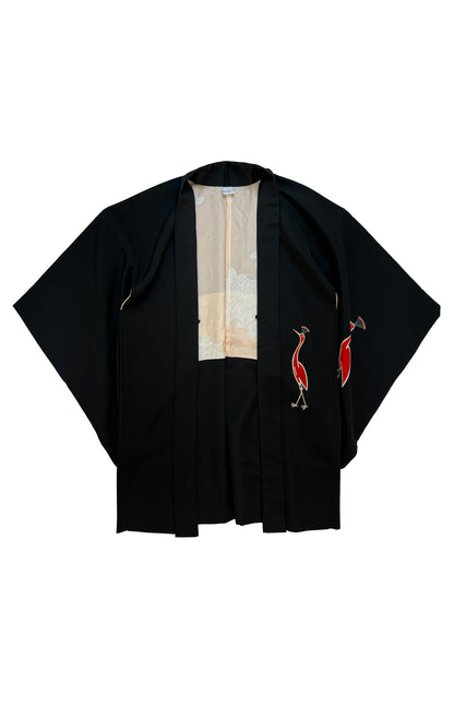 haori vintage giapponese in seta  nero con uccelli rossi.