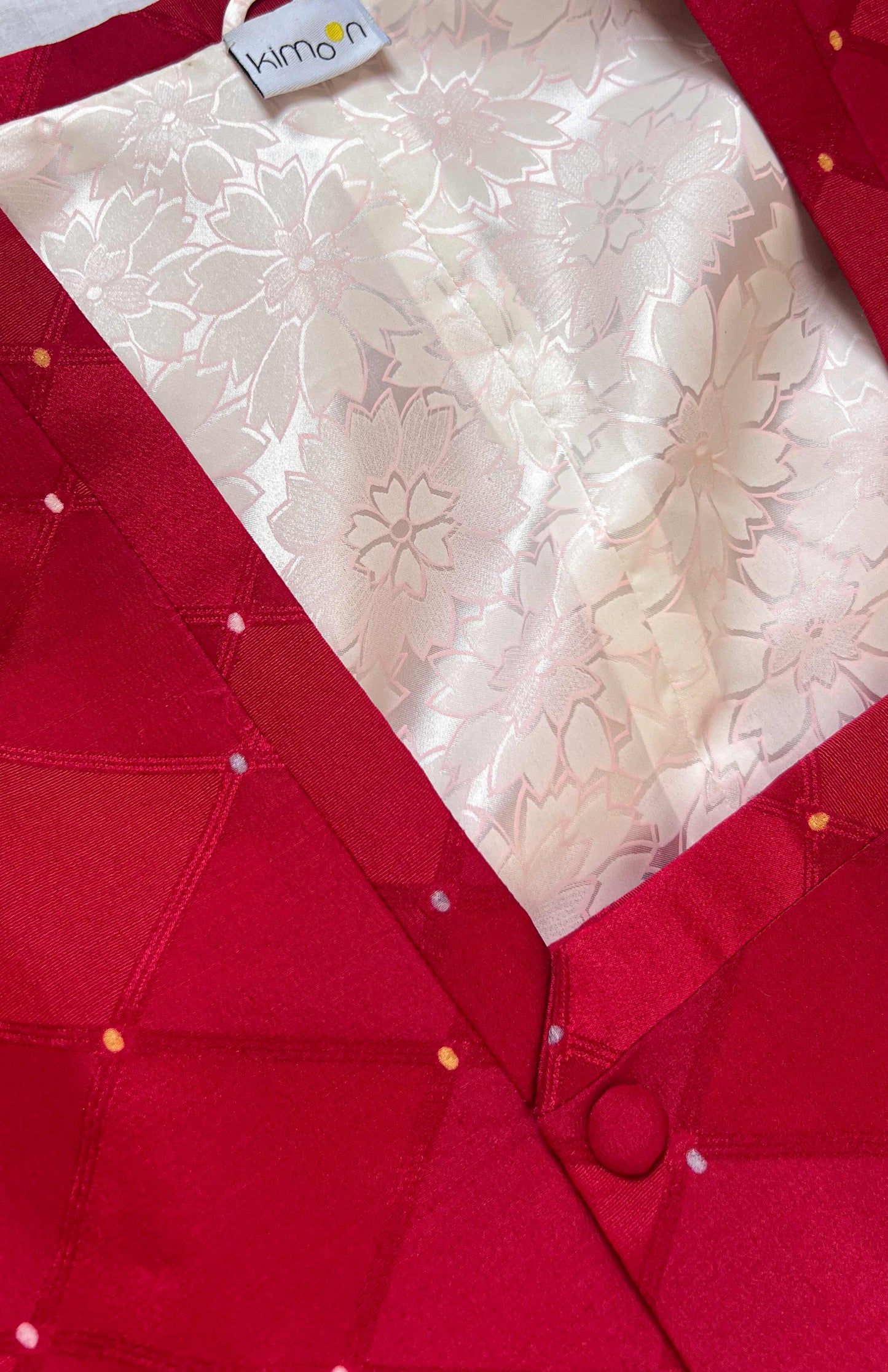 dettaglio scollo quadrato michiyuki giapponese rosso vintage