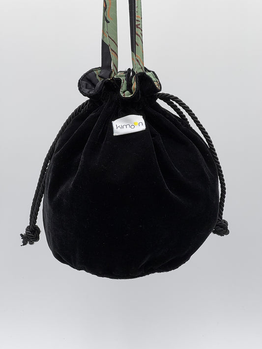 Borsetta artigianale in velluto nero con doppi manici da spalla KIMOON